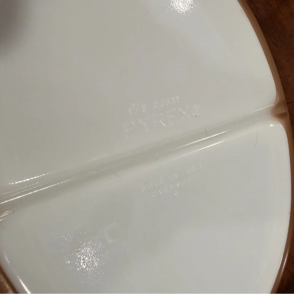 PYREX Brown and White Divided Dish